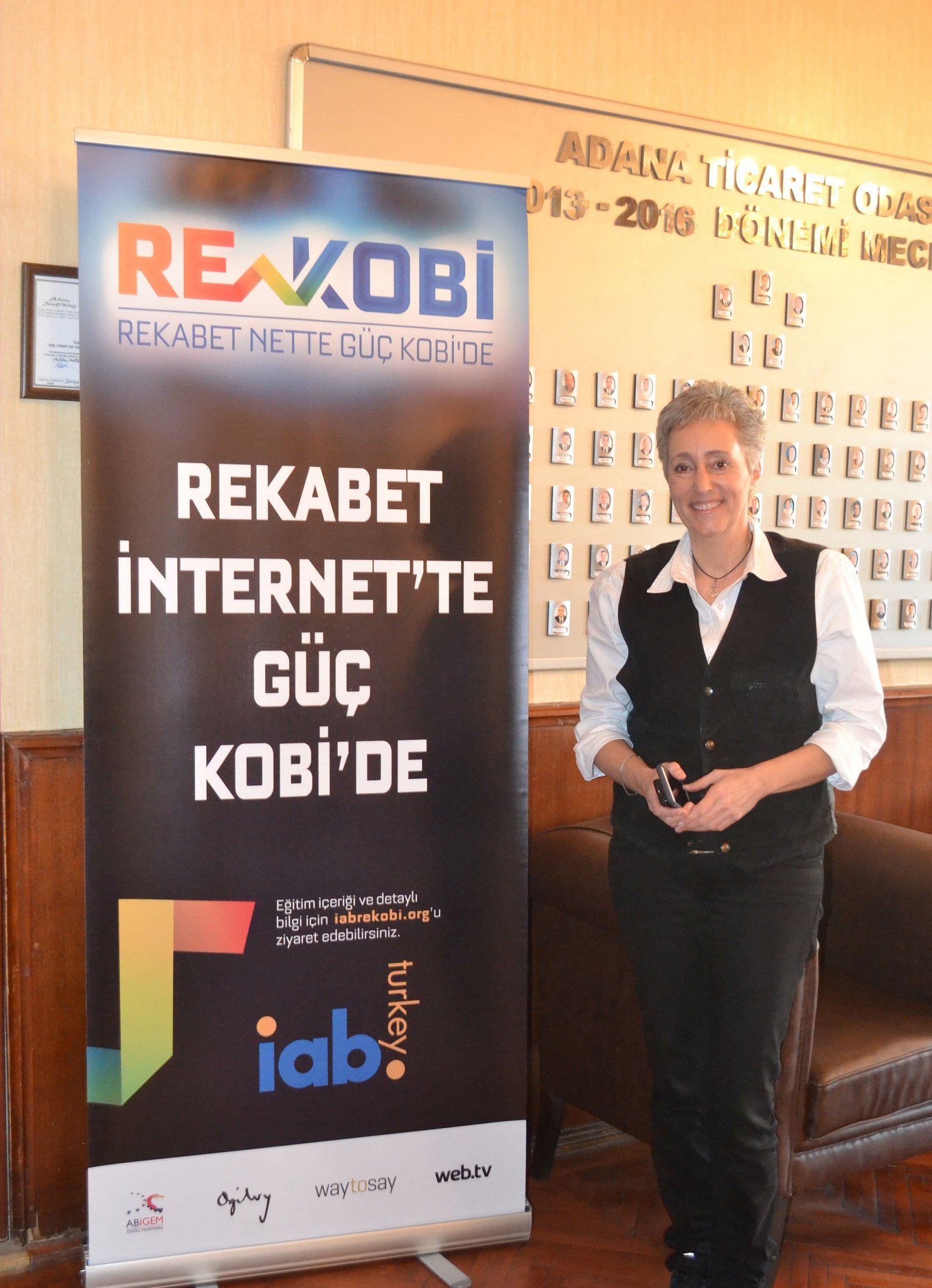 1454658460_Aygen_Tezcan___IAB_T__rkiye_Genel_Koordinat__r__